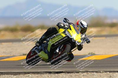 media/Oct-09-2022-SoCal Trackdays (Sun) [[95640aeeb6]]/Turn 15 (150pm)/